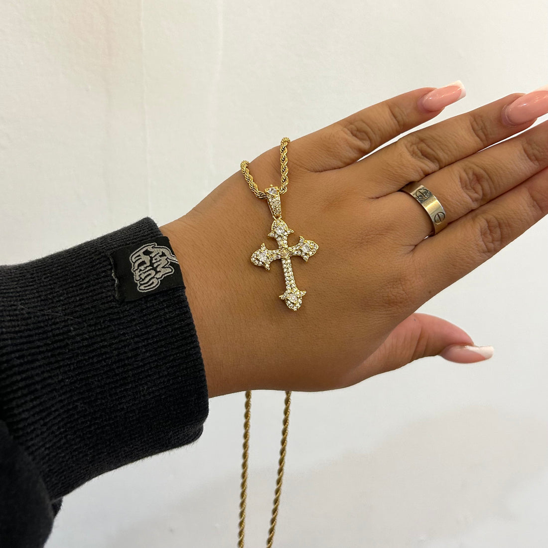 KYE CROSS GOLD