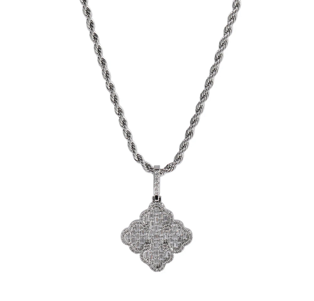 Venus Clover Necklace