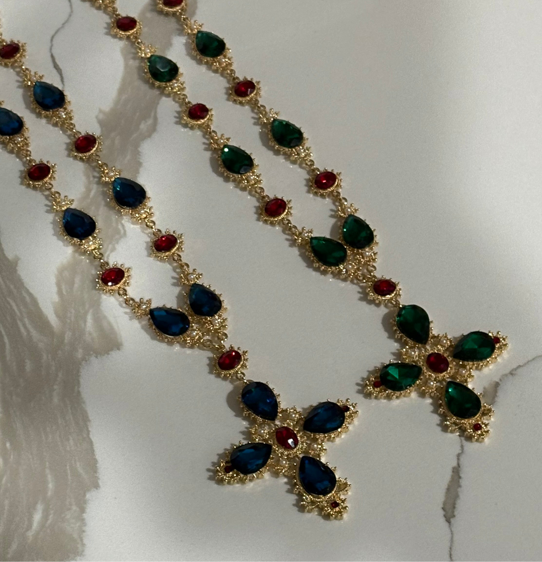 “CRUZ DE AMOR” NECKLACE